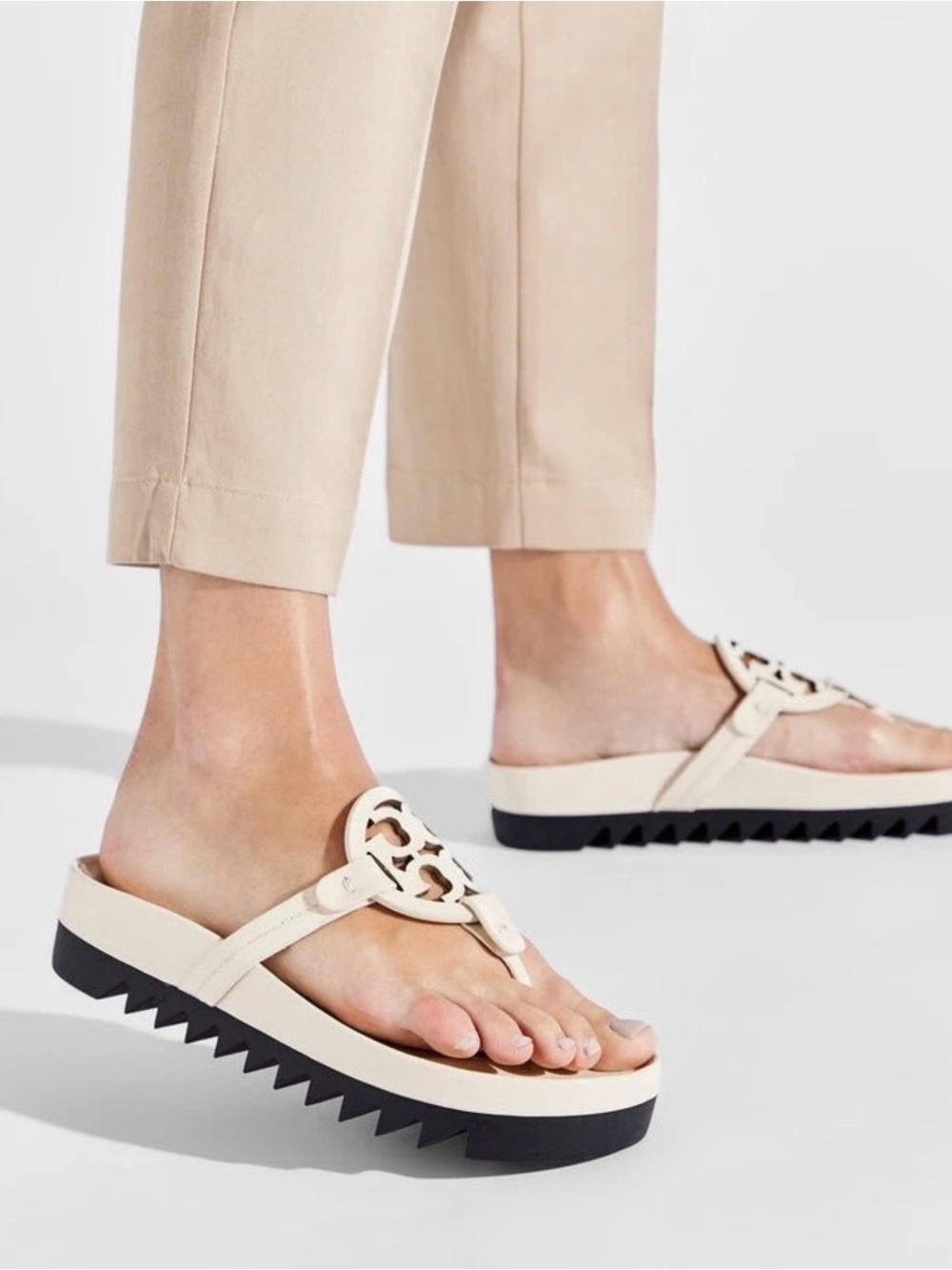 Tory Burch Miller Cloud Lug Sole sandals women’s size 8 cream beige